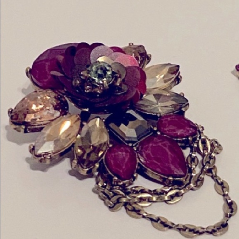Chloe +Isabel Broach and matching bracelet